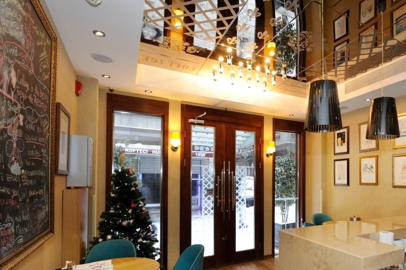 Collage Taksim Hotel Κωνσταντινούπολη Εξωτερικό φωτογραφία